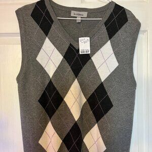 le chateau men's vest.